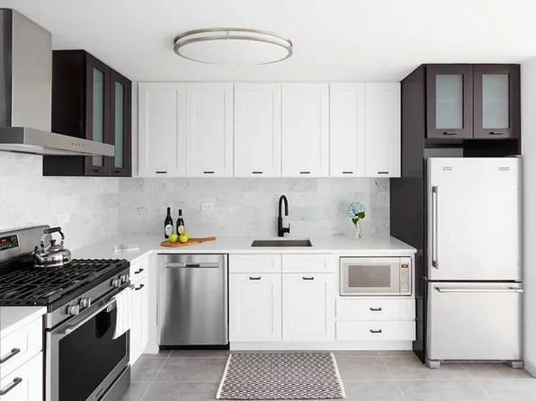 10-40 River Road image 1 of 13