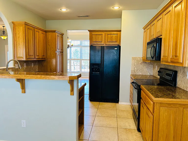 15 Mills Dr — Photo 8