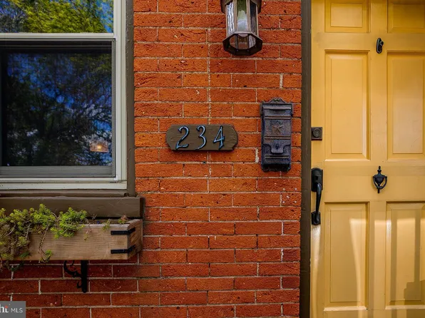 234 E Lemon St, Lancaster, PA 17602