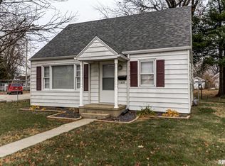 620 N Pawnee St, Taylorville, IL 62568