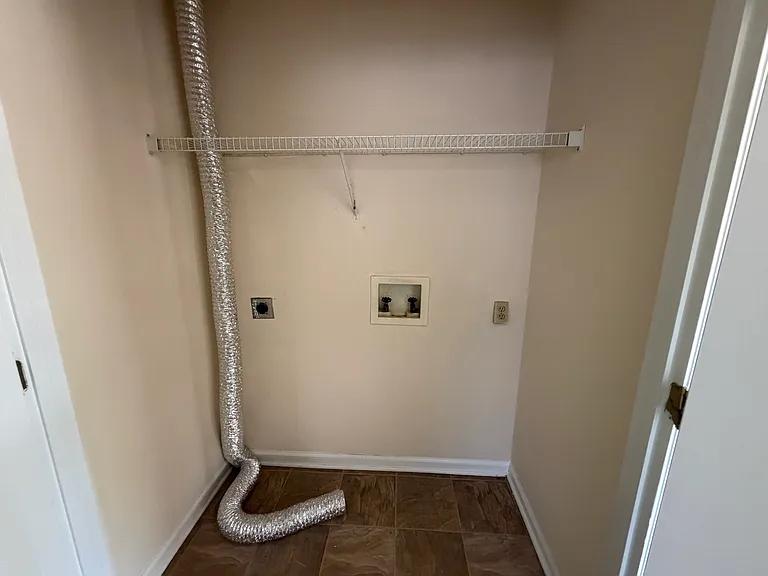 2139 Barefoot Park Ln SW — Photo 5