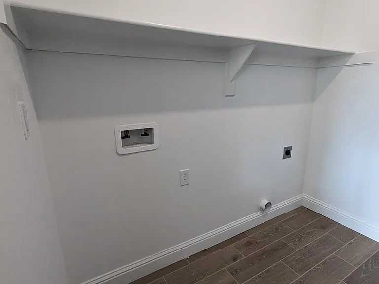 6683 E Liberty Ave — Photo 24