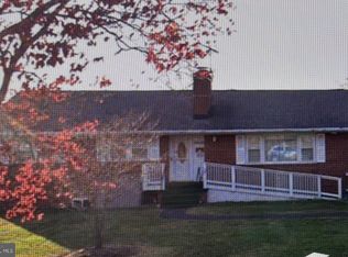 19540 Smith Cir, Ashburn, VA 20147