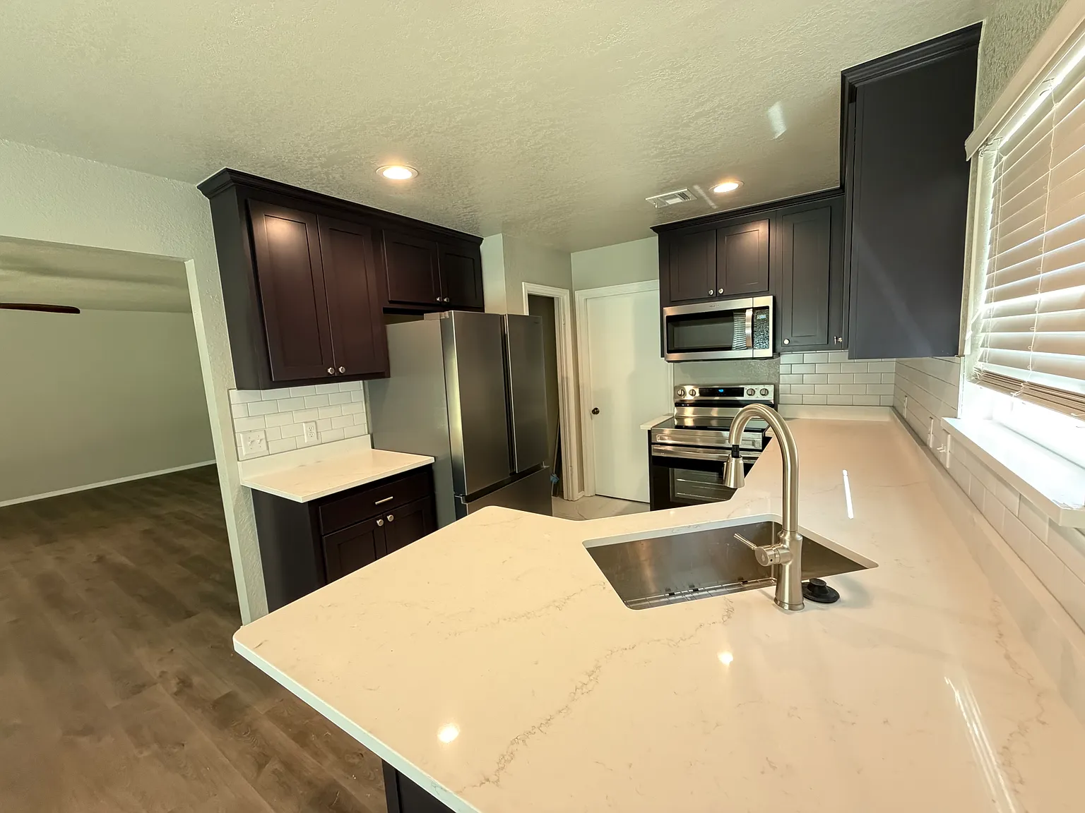 3 bed, 1392 sqft, $1,600 — Photo 3