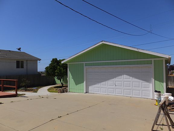 Additional 2 Car Garage