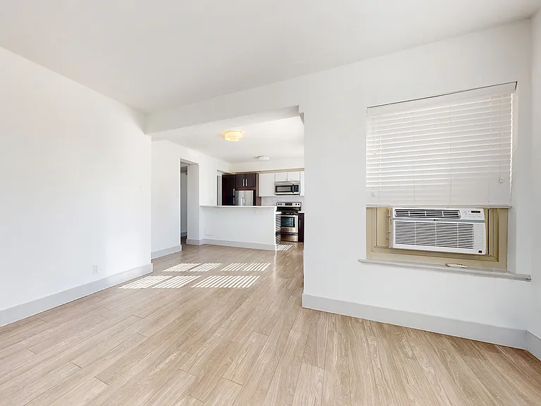 Dining/Living room