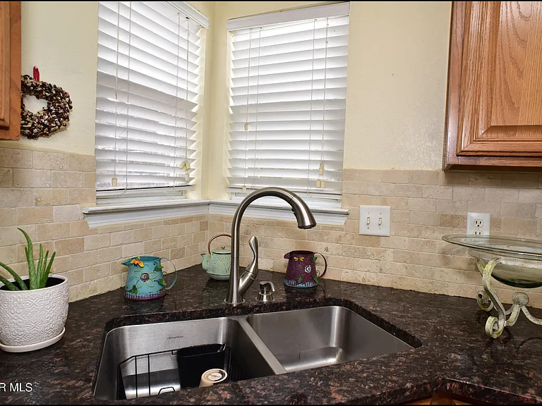 1316 Black Ridge Dr — Photo 11