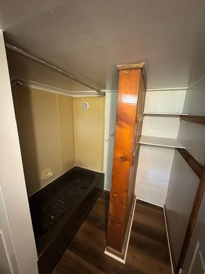 216 Charles Street — Photo 4