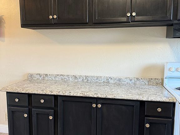 4th image of 9612 E St APT 3