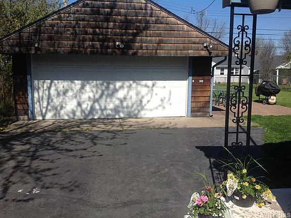 2nd image of 77 Pearce Dr