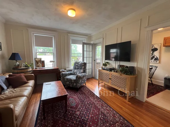4 Vinal St, Brighton, MA