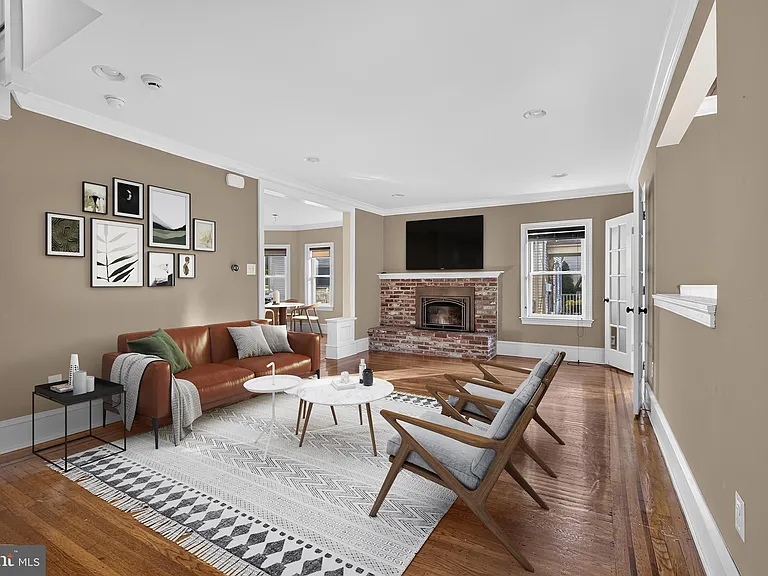 21 E Redman Ave — Photo 15