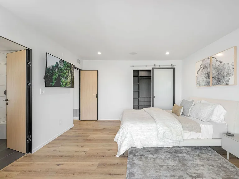 34031 Mazo Dr — Photo 36