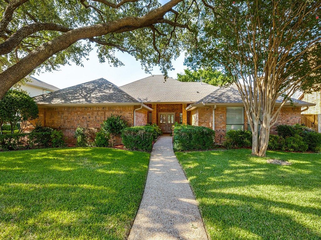 1901 Ridge Creek Dr — Sherrill Park Golf Course