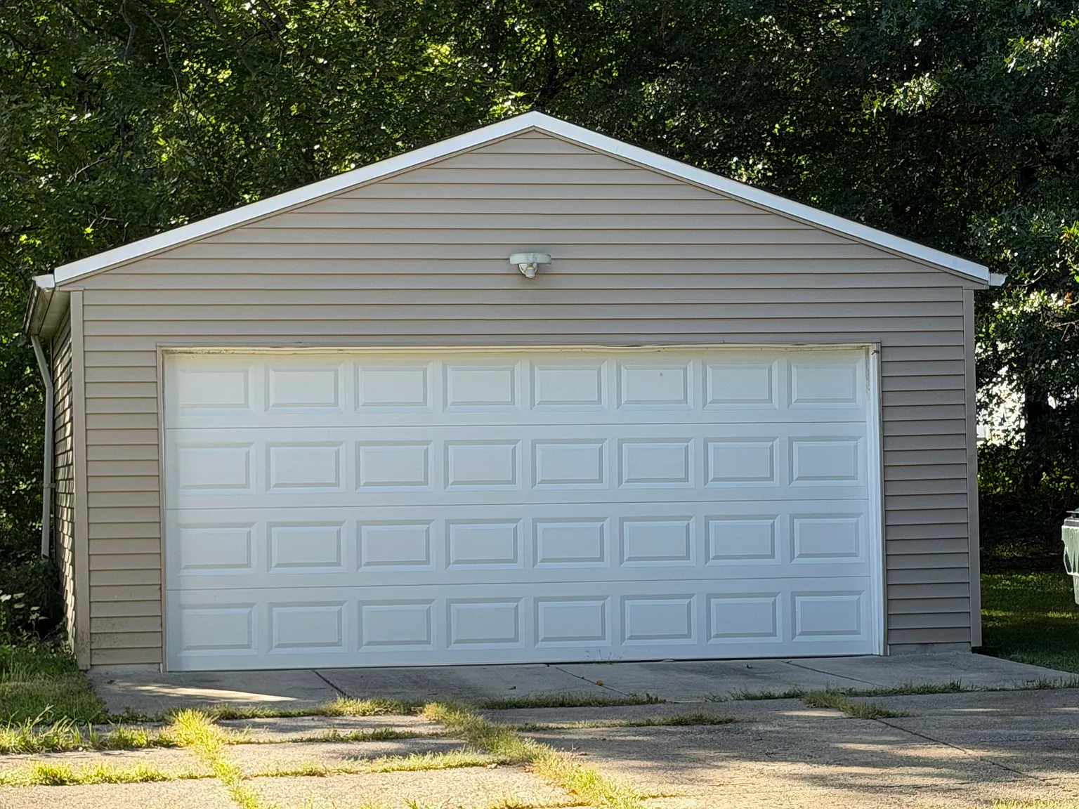 3 bed, 1269 sqft, $1,850 — Photo 3