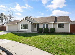 642 N Perry Loop, Kennewick, WA 99336