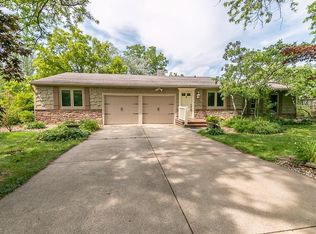9481 Headlands Rd, Mentor, OH 44060