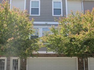 5564 Jordan Ct, Johnston, IA 50131