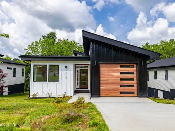 2329 Rock Gardens Dr, Sevierville, TN 37876
