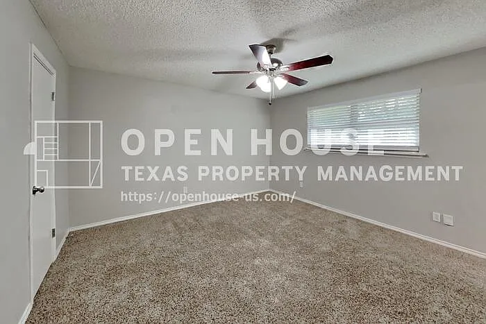 6100 Springwood Dr — Photo 7