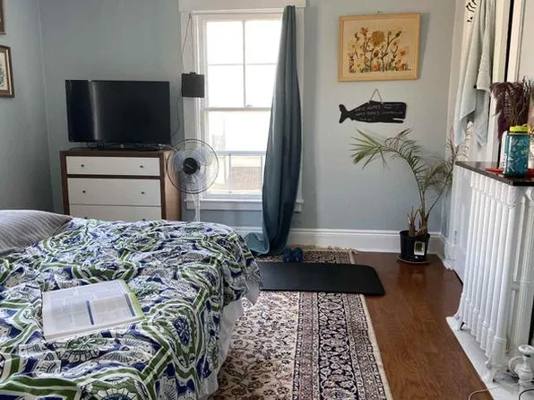 45 N Winooski Ave, Burlington, VT 05401