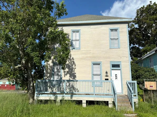 1625 Mike Gaido Blvd, Galveston, TX 77550