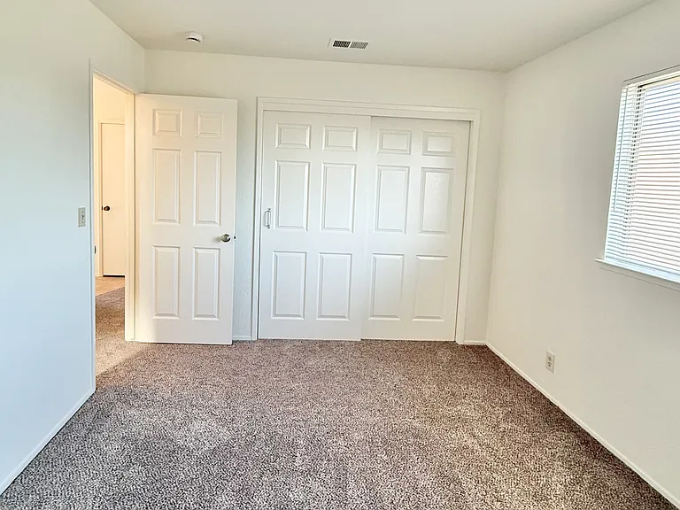 200 Northwoods Ave #10 — Photo 7