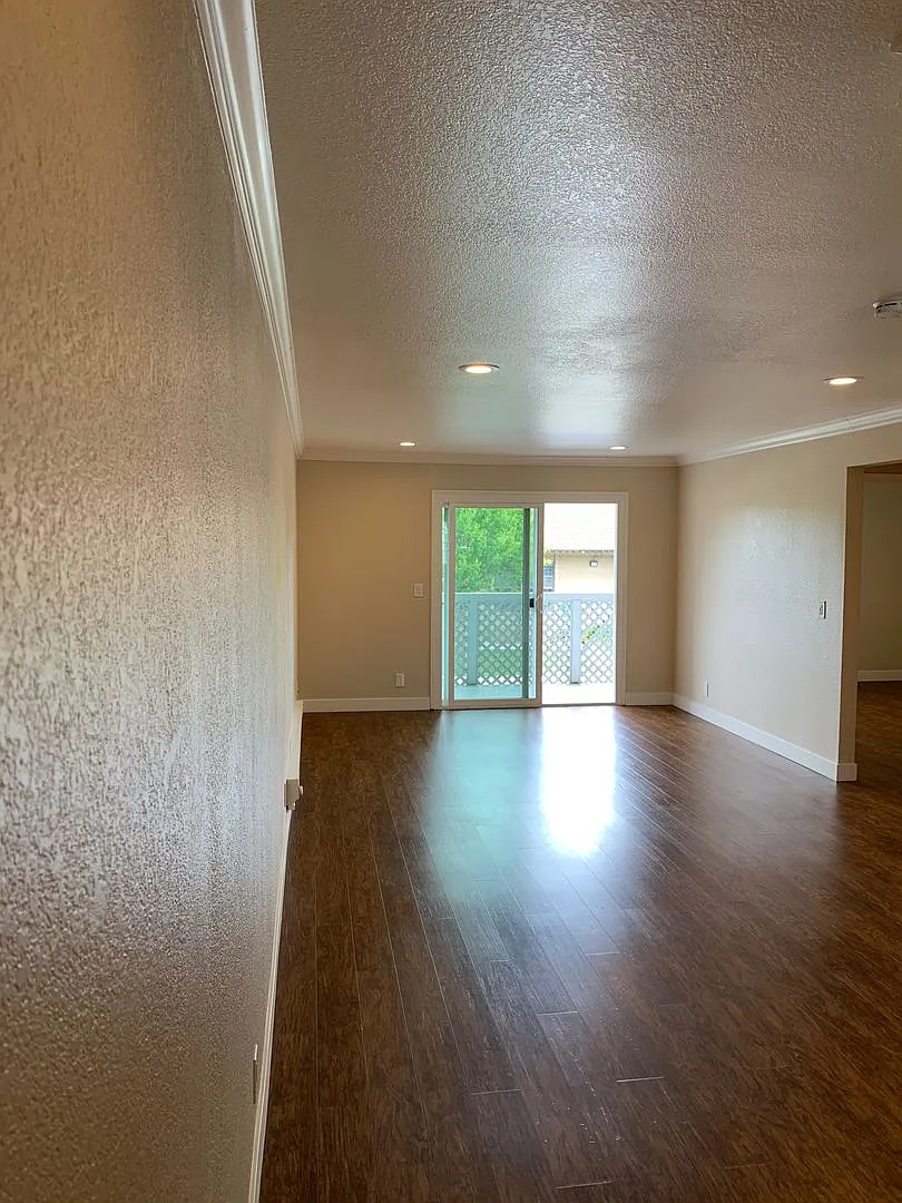The Enclave at Lawrence — Photo 1