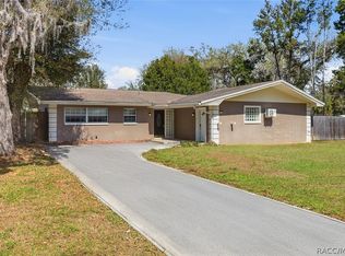 9451 W Green Bay Ln, Crystal River, FL 34428