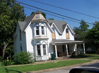 416 S 3rd St, Pulaski, TN 38478