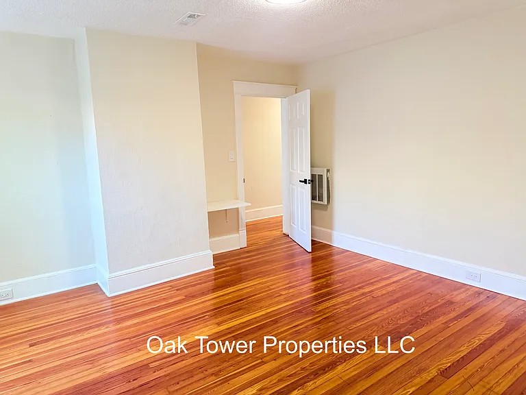 3301 Main St #A — Photo 4