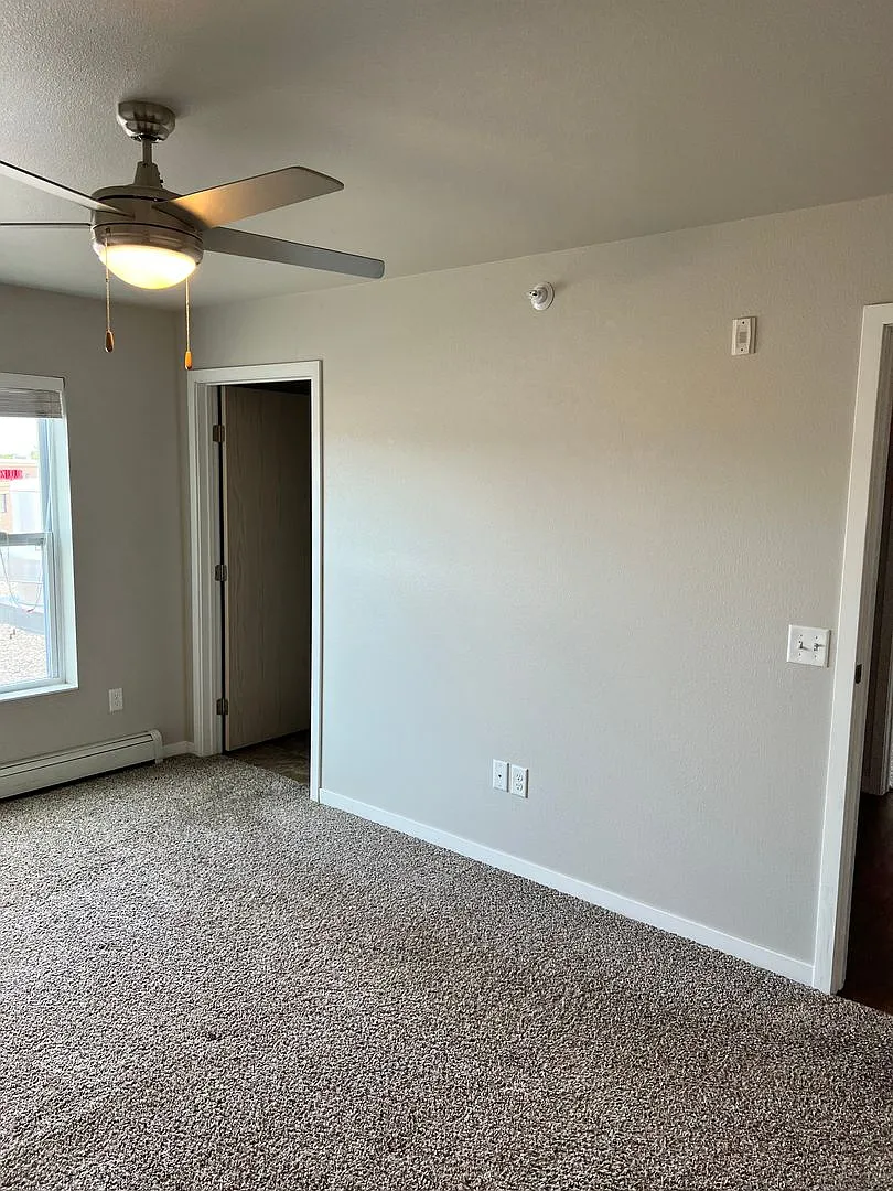 Apartment Complex in Downtown Detroit Lakes — Photo 4