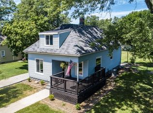 706 W Walnut St, Nappanee, IN 46550