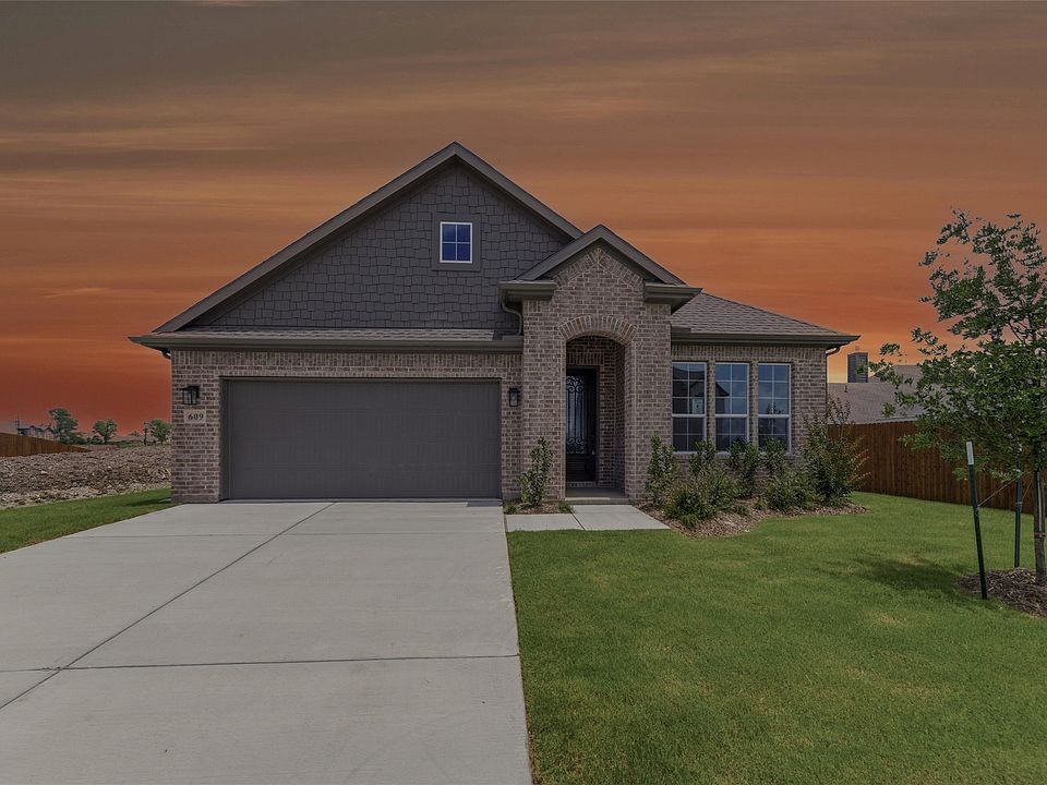 1st image of 609 Sand Piper Ln