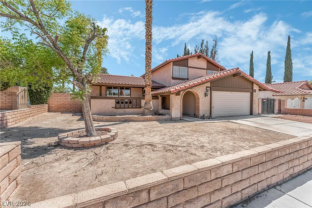 4 bed, 3.0 bath, 2172 sqft, $2,690 — Photo 1