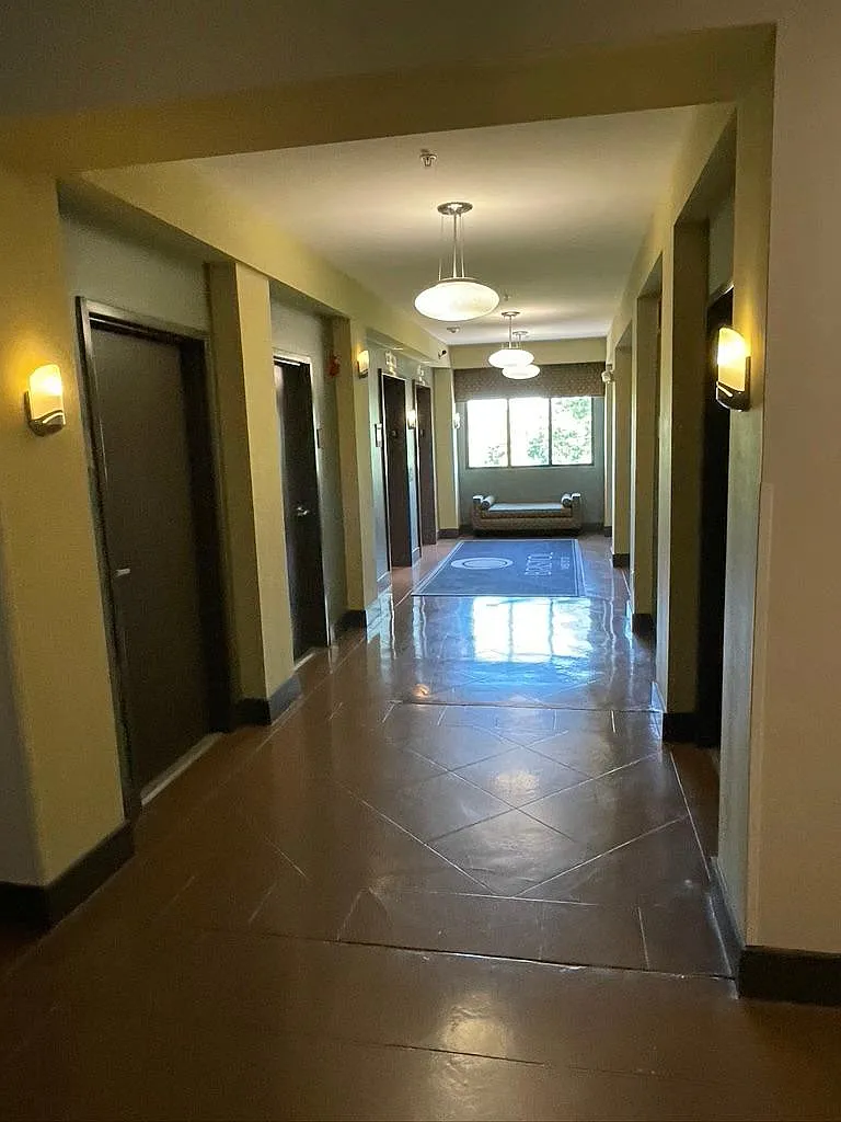 1 bed, 704 sqft, $1,900 — Photo 3