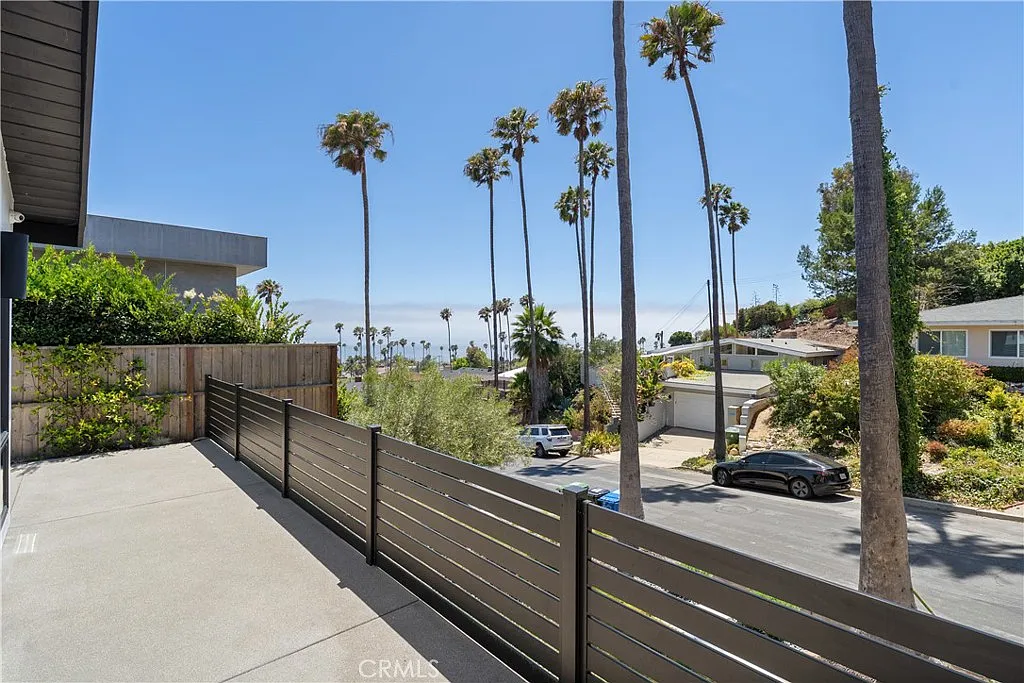 3 bed, 2030 sqft, $6,500 — Photo 3