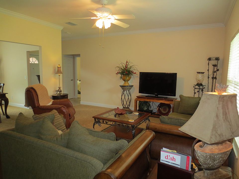 1st image of 507 NW Brady Cir