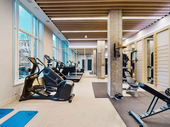 29-18 41st Avenue image 17 of 23