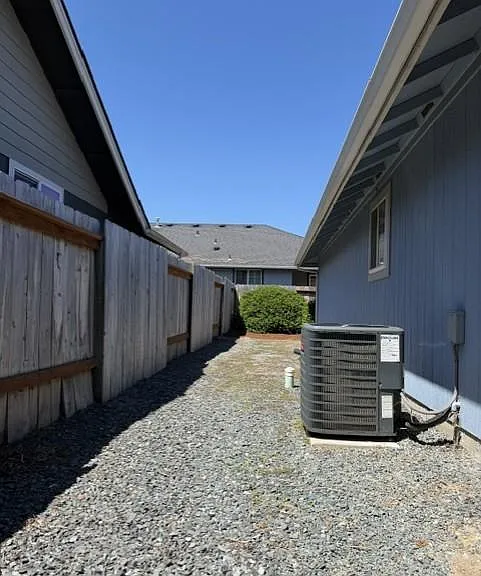 1674 Nunnwood Ln — Photo 20