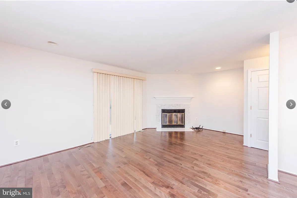 3 bed, 2.5 bath, 1600 sqft, $2,850 — Photo 3