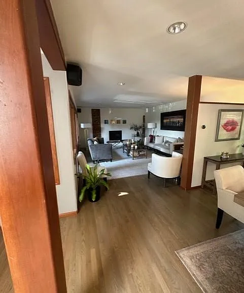 11128 NE 37th Ct — Photo 5