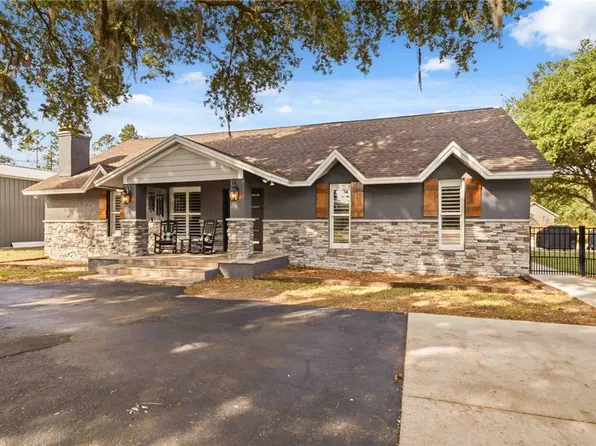 28424 Deedra Dr, Zephyrhills, FL 33544