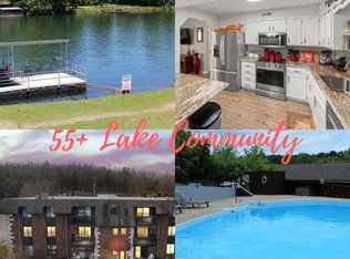 180 Wilshire Dr BUILDING 93-8, Hollister, MO 65672