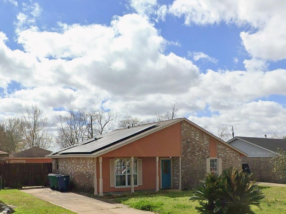 1st image of 252 Bastrop St