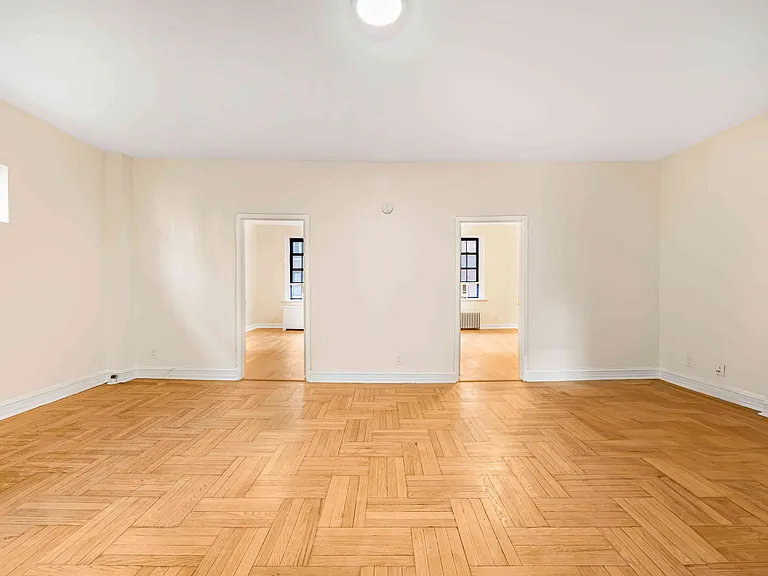 107 E 63rd St #5A — Photo 14