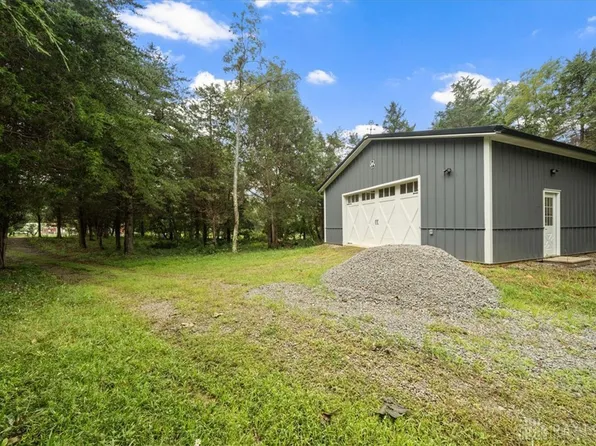 8525 Dunham Rd, Hillsboro, OH 45133