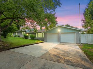 236 E Saint Joseph St, Coloma, MI 49038