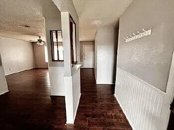 3 bed, 2.0 bath, 1270 sqft, $1,250 — Photo 2
