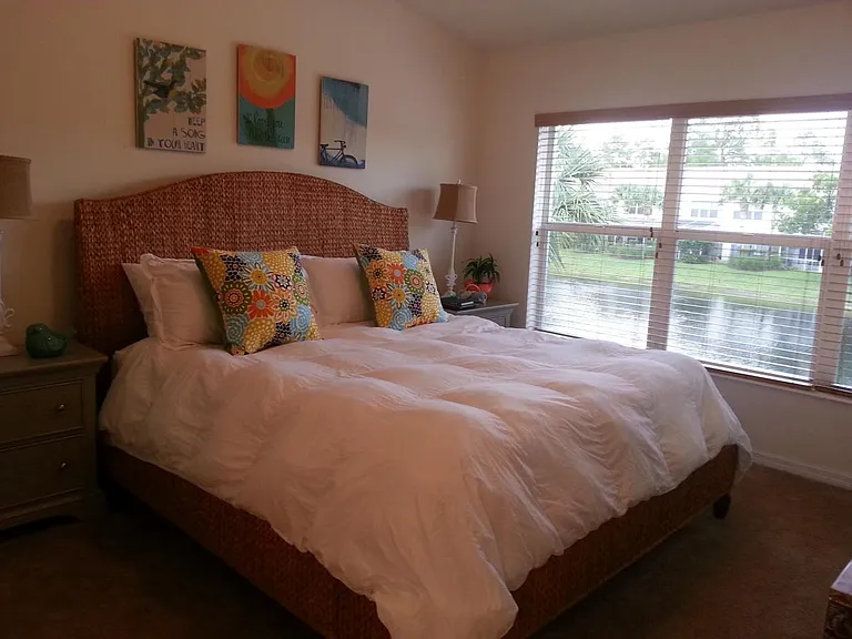Master Suite with WIC, bath and lakeview
